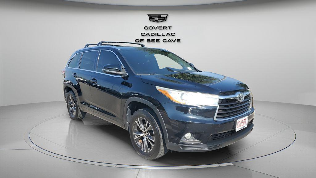 used 2016 Toyota Highlander car, priced at $19,422