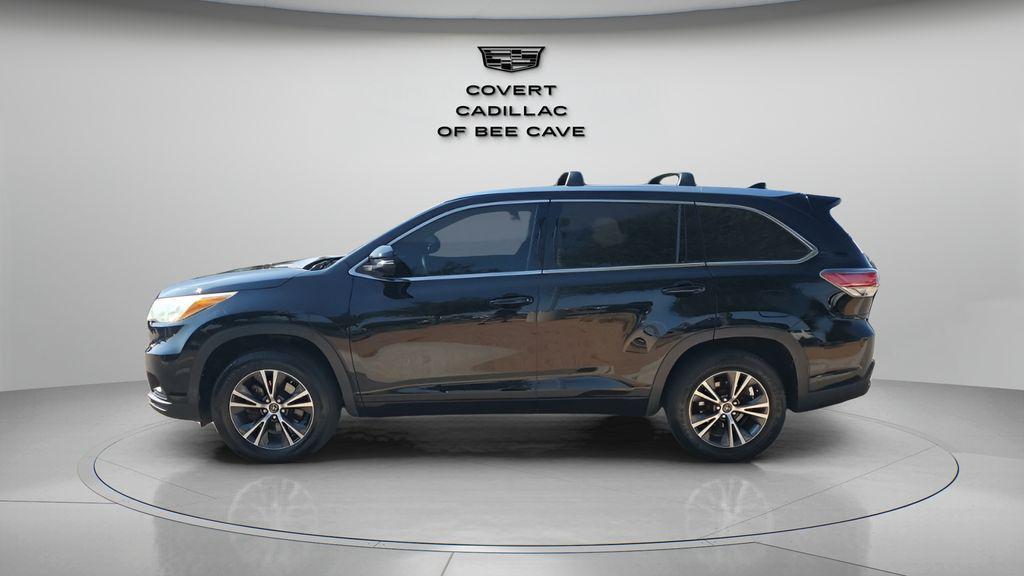 used 2016 Toyota Highlander car, priced at $19,422