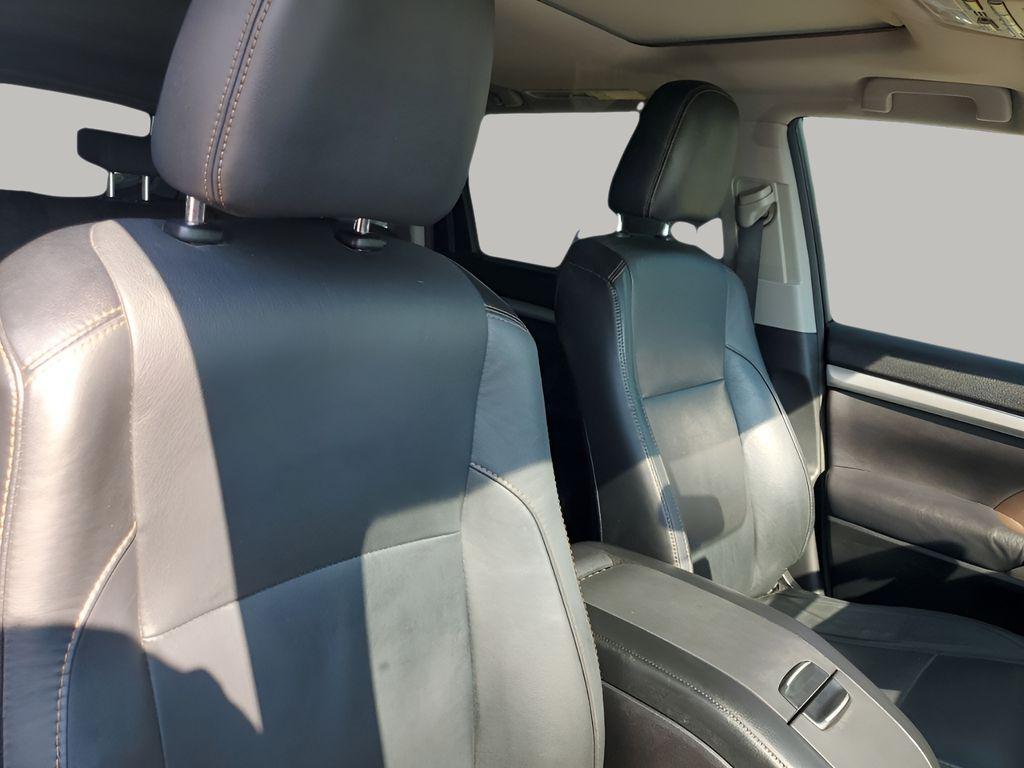 used 2016 Toyota Highlander car, priced at $19,422
