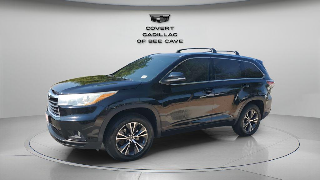 used 2016 Toyota Highlander car, priced at $19,422