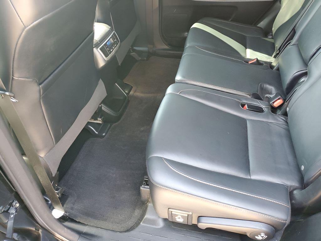 used 2016 Toyota Highlander car, priced at $19,422