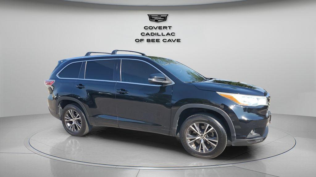 used 2016 Toyota Highlander car, priced at $19,422