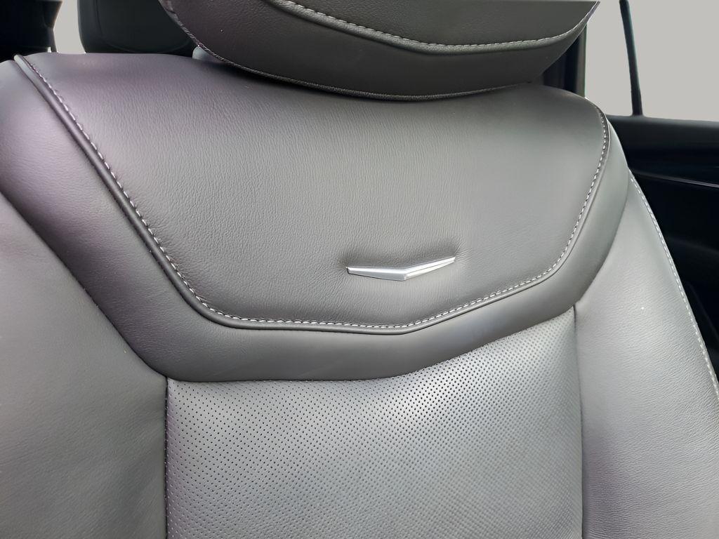 used 2022 Cadillac XT6 car, priced at $35,299