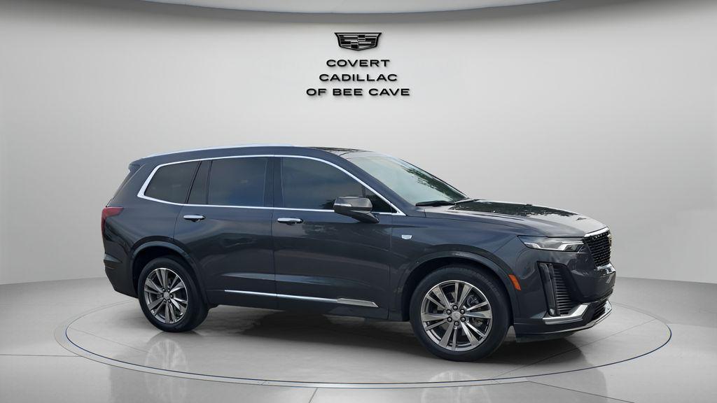 used 2022 Cadillac XT6 car, priced at $35,299