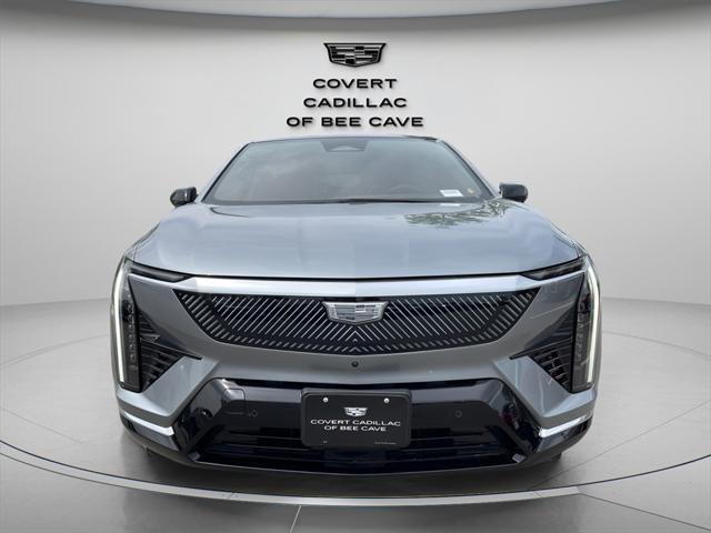 new 2025 Cadillac OPTIQ car, priced at $55,664
