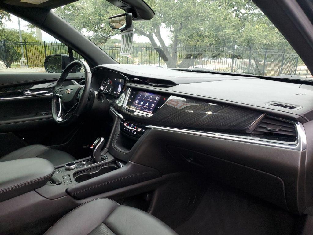used 2020 Cadillac XT6 car, priced at $25,797