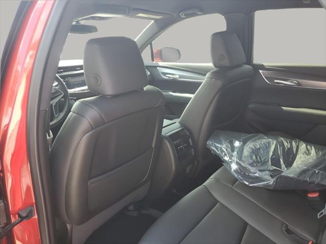 new 2025 Cadillac XT5 car, priced at $46,239