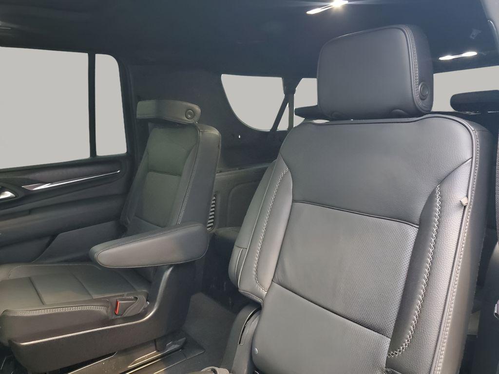 used 2024 GMC Yukon XL car, priced at $69,899