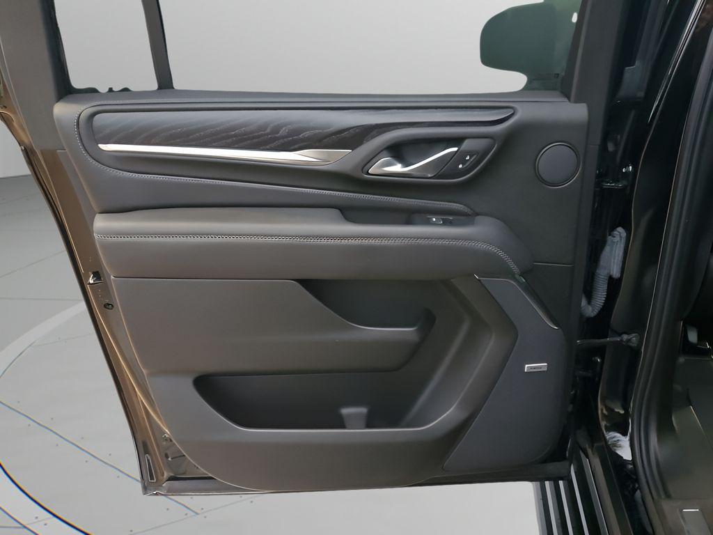 used 2024 GMC Yukon XL car, priced at $69,899