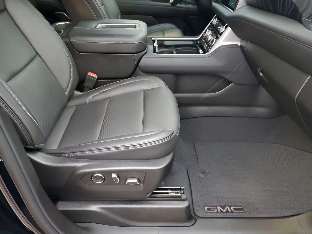 used 2024 GMC Yukon XL car, priced at $69,899