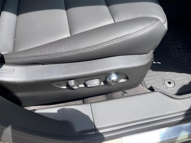 new 2025 Cadillac XT4 car, priced at $45,010