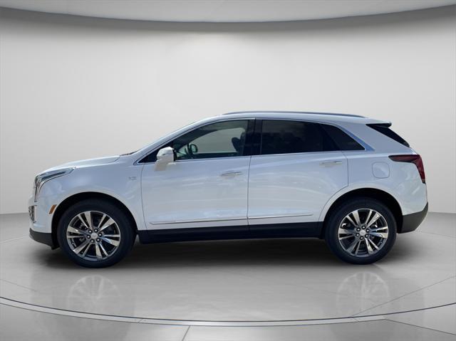 new 2025 Cadillac XT5 car, priced at $52,215