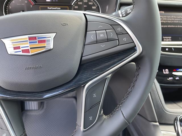 new 2025 Cadillac XT5 car, priced at $51,715