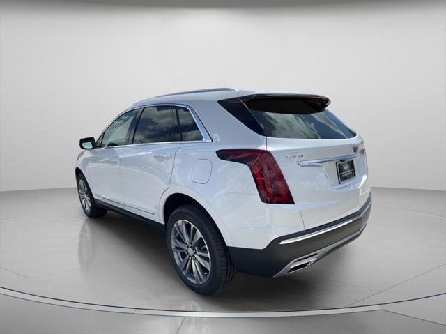 new 2025 Cadillac XT5 car, priced at $52,215