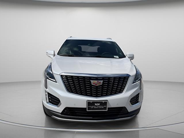 new 2025 Cadillac XT5 car, priced at $52,215