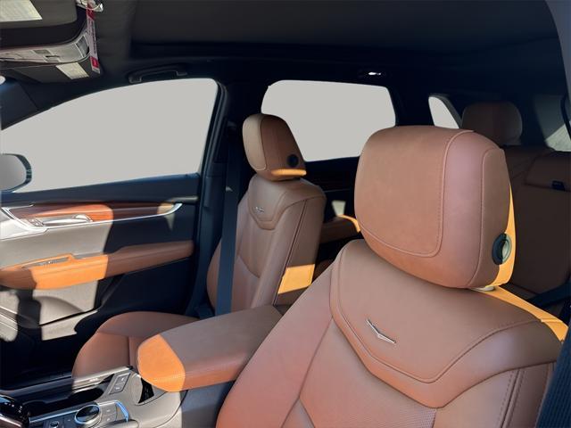 new 2025 Cadillac XT5 car, priced at $56,265