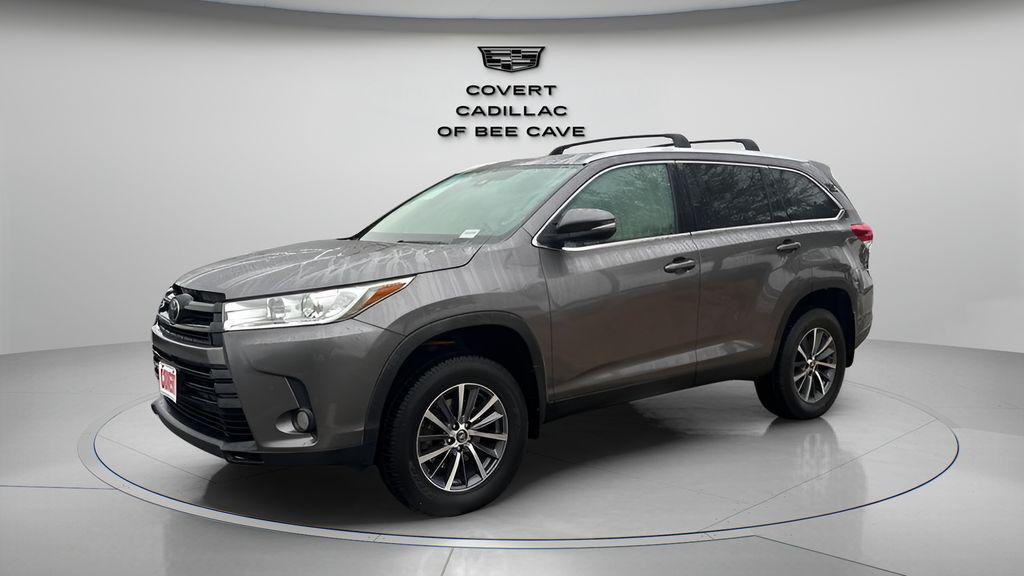 used 2019 Toyota Highlander car, priced at $21,431