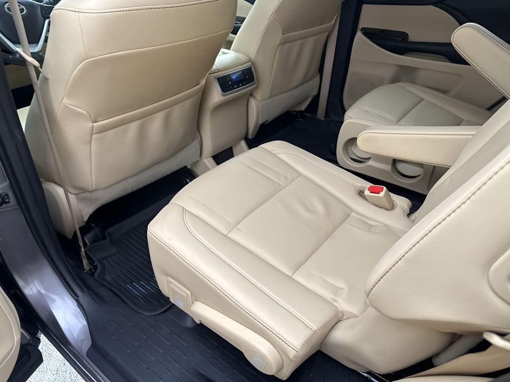 used 2019 Toyota Highlander car, priced at $21,431