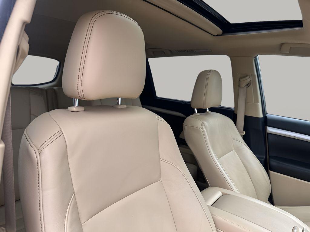 used 2019 Toyota Highlander car, priced at $21,431