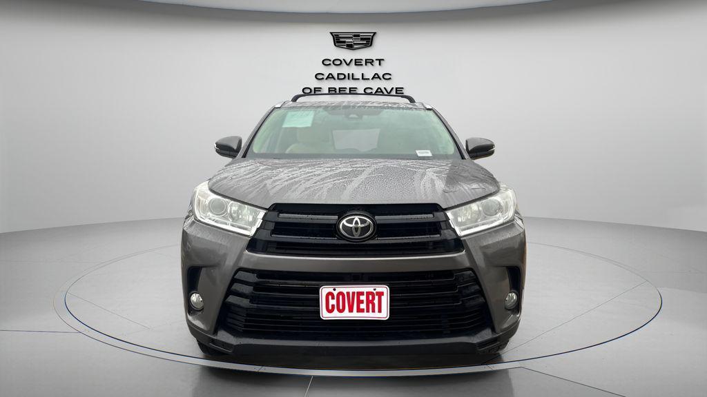 used 2019 Toyota Highlander car, priced at $21,431