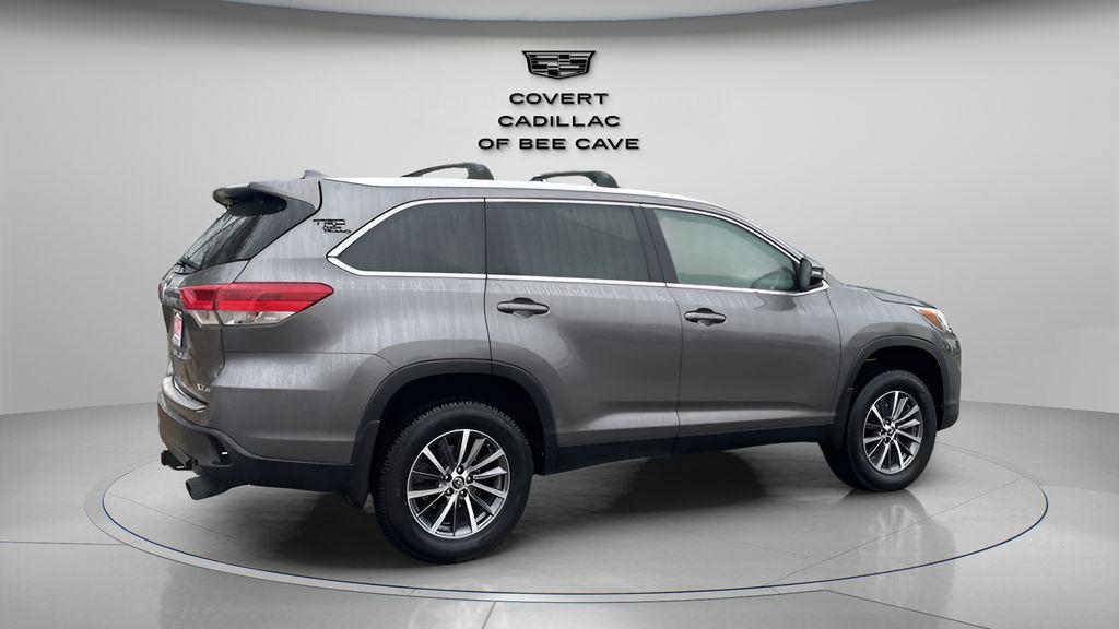 used 2019 Toyota Highlander car, priced at $21,431