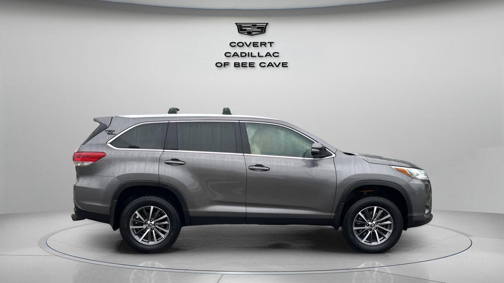 used 2019 Toyota Highlander car, priced at $21,431