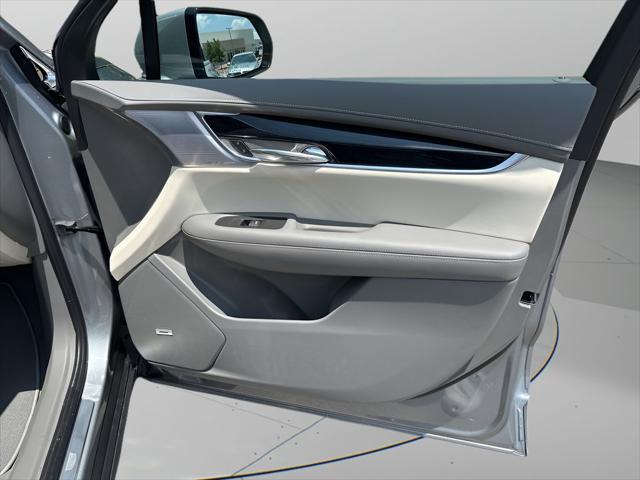 new 2025 Cadillac XT6 car, priced at $60,239