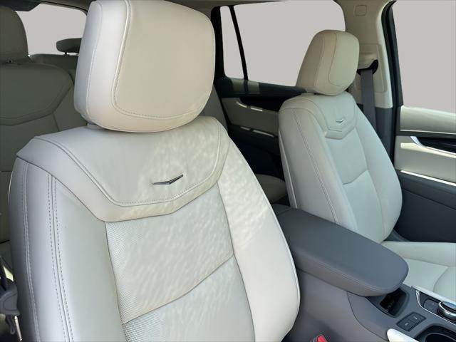 new 2025 Cadillac XT6 car, priced at $60,239