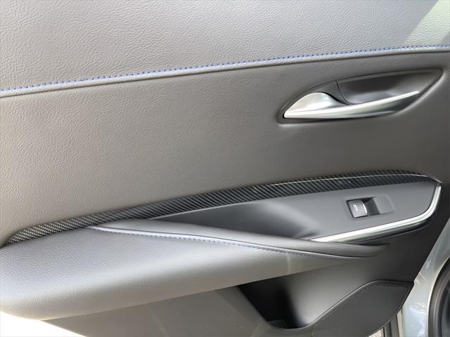 new 2025 Cadillac XT4 car, priced at $44,000