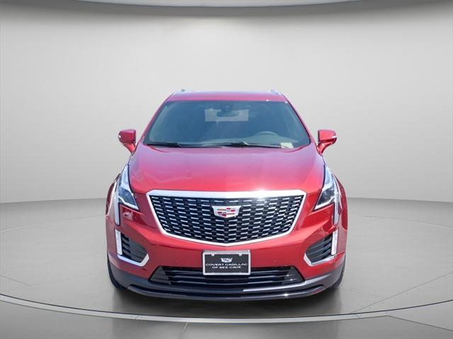 new 2025 Cadillac XT5 car, priced at $47,915