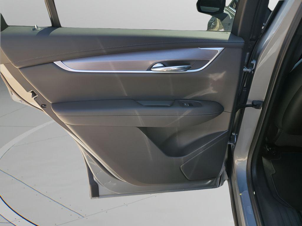 new 2025 Cadillac XT6 car, priced at $48,765