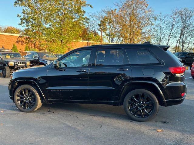 used 2018 Jeep Grand Cherokee car, priced at $19,995