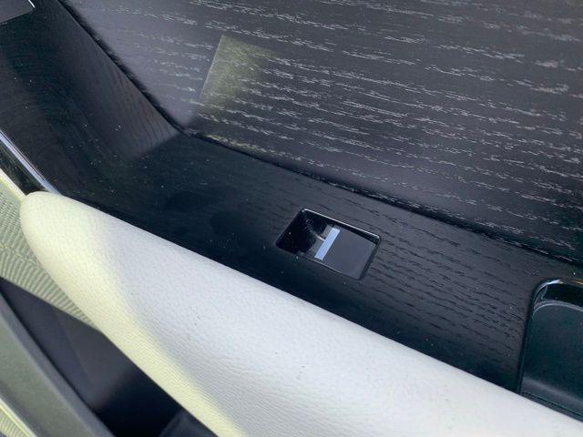 used 2018 Land Rover Range Rover Velar car, priced at $19,995