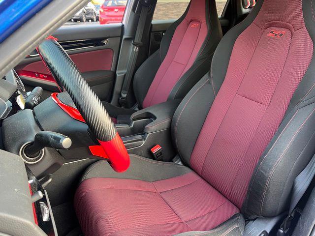 used 2022 Honda Civic Si car, priced at $27,995