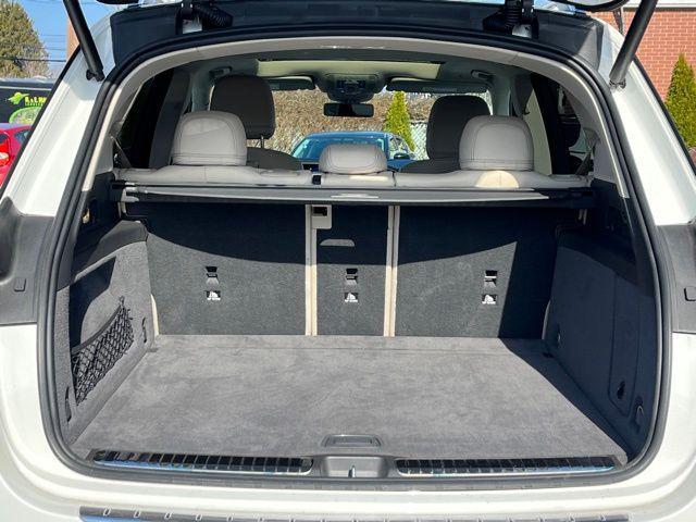 used 2020 Mercedes-Benz GLE 350 car, priced at $30,995