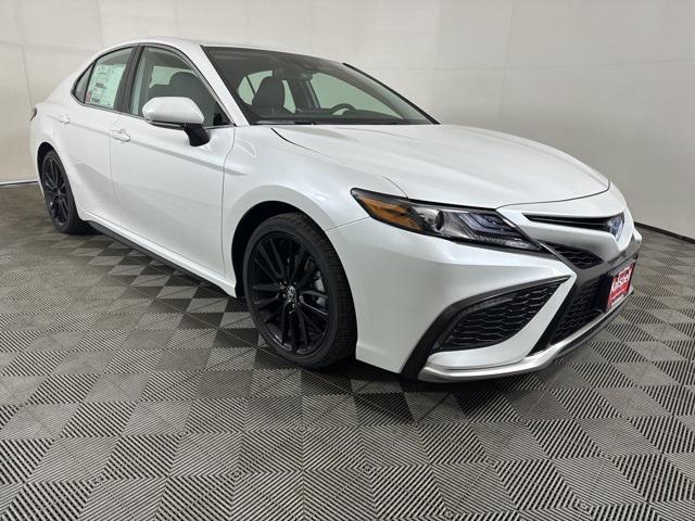 new 2024 Toyota Camry Hybrid car, priced at $37,284