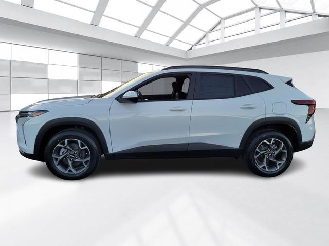 new 2025 Chevrolet Trax car, priced at $24,944