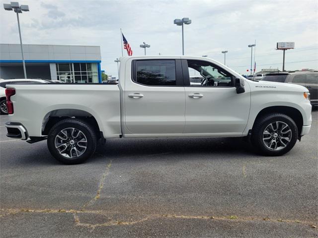 new 2024 Chevrolet Silverado 1500 car, priced at $50,995