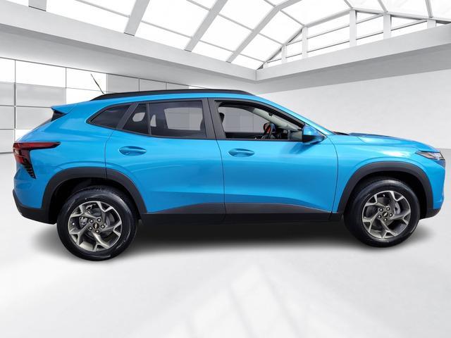 new 2025 Chevrolet Trax car, priced at $26,525