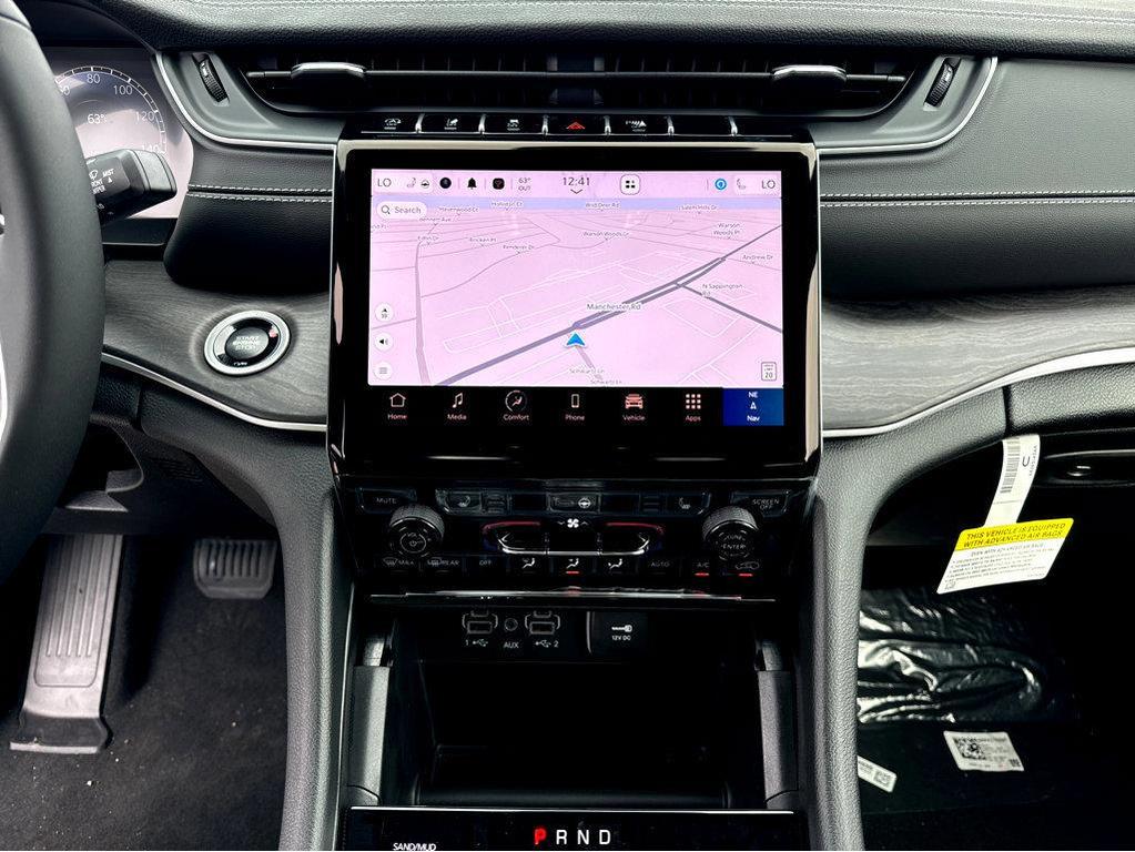 new 2025 Jeep Grand Cherokee car, priced at $52,735