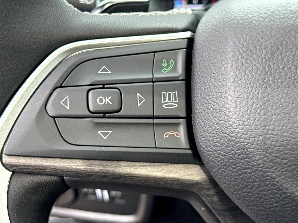 new 2025 Jeep Grand Cherokee car, priced at $52,735