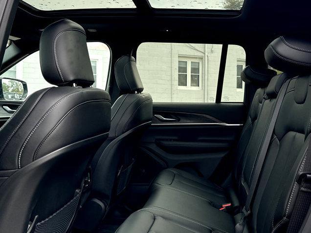 new 2025 Jeep Grand Cherokee car, priced at $52,735