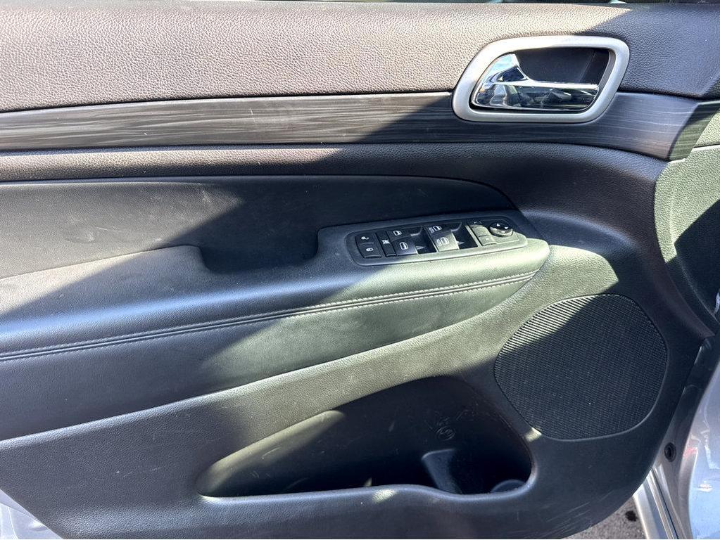 used 2020 Jeep Grand Cherokee car, priced at $23,712