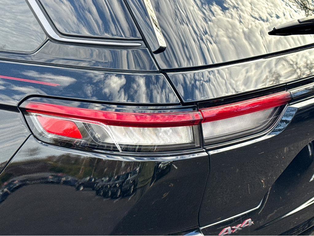 used 2022 Jeep Grand Cherokee car, priced at $35,890