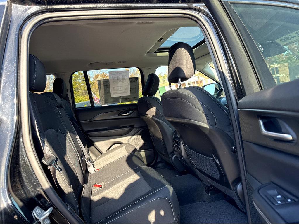 used 2023 Jeep Grand Cherokee car, priced at $29,283