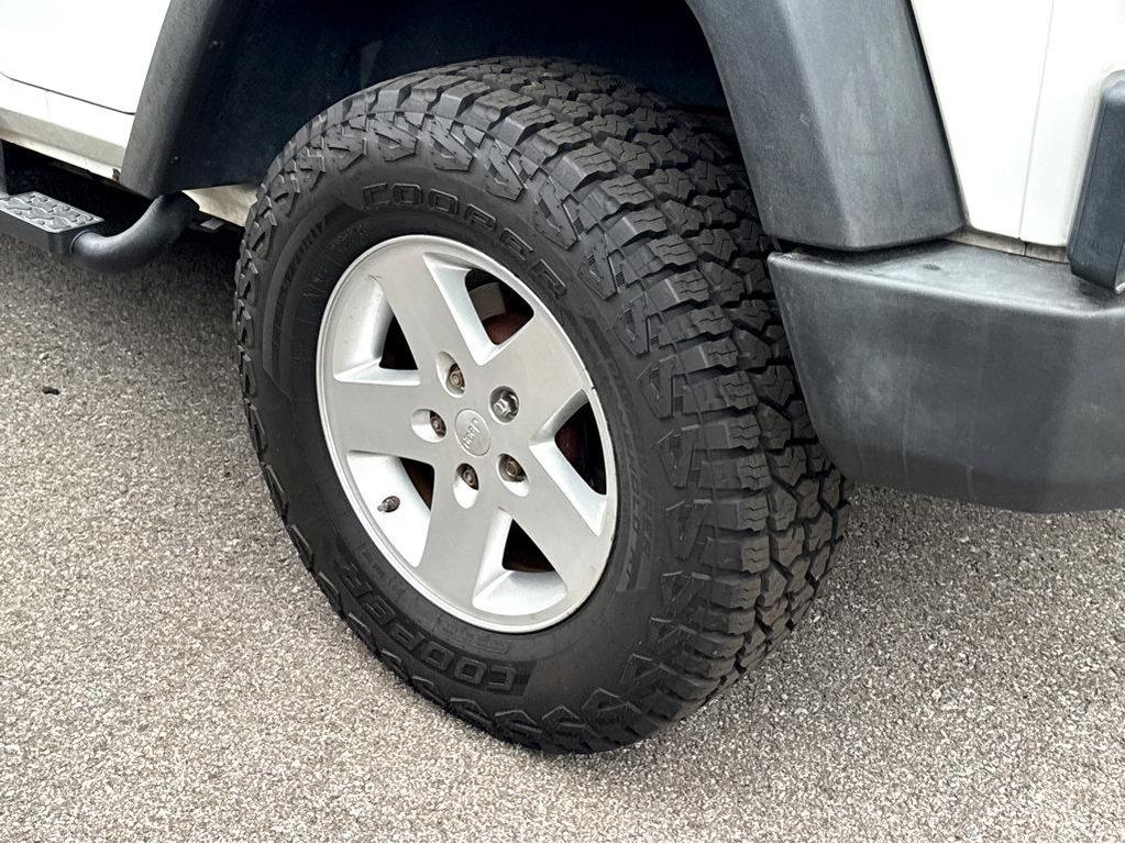 used 2009 Jeep Wrangler Unlimited car, priced at $11,949