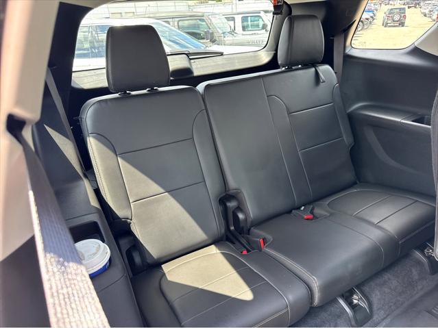 used 2021 Chevrolet Traverse car, priced at $32,793