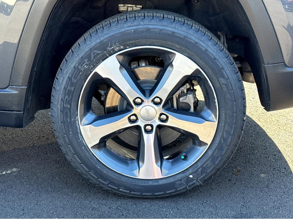 used 2022 Jeep Grand Cherokee 4xe car, priced at $28,476