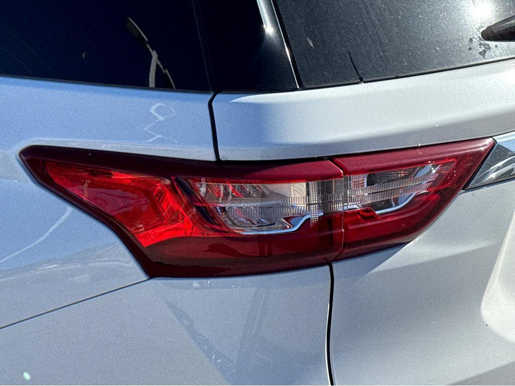 used 2021 Chevrolet Traverse car, priced at $26,500