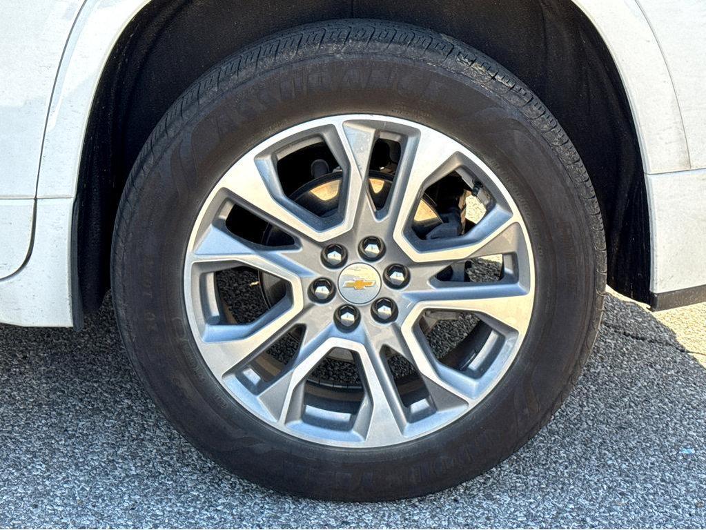 used 2021 Chevrolet Traverse car, priced at $26,500